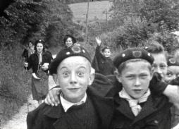 Scouts et guides de Bresles (1950) / Un film 16 mm tourné par Louis Loiseleux (Collection Archipop)